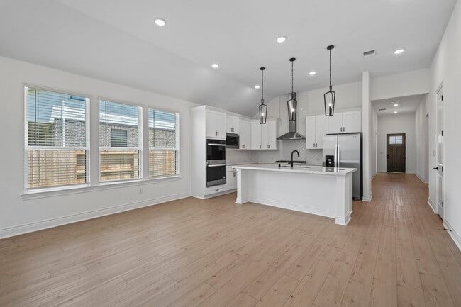 Building Photo - 25330 Balvaird Dr