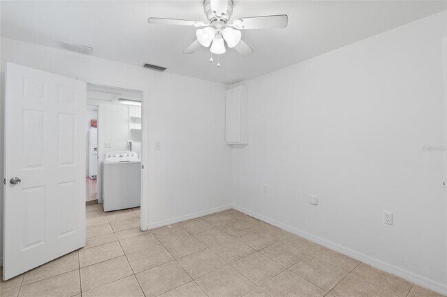 Building Photo - 452 45th Ave N