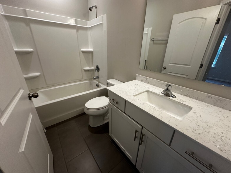 Building Photo - Room in Townhome on Whitby Moore St