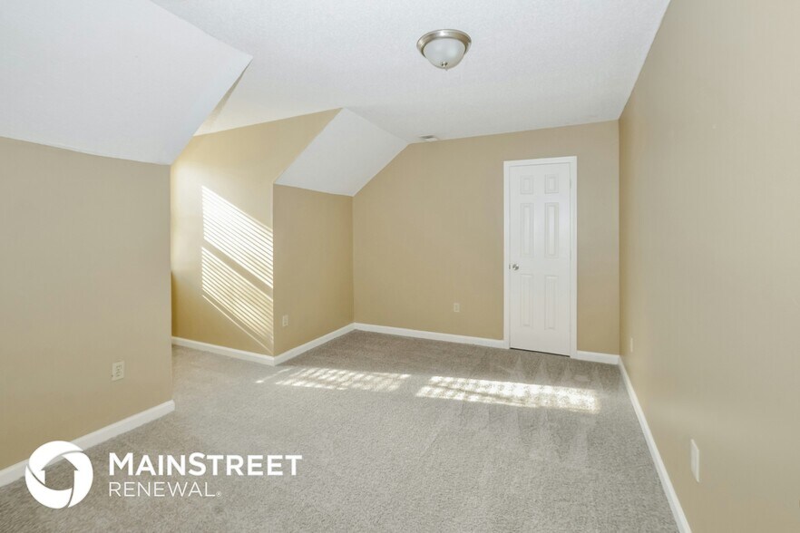 Building Photo - 4090 Barnstable Cove