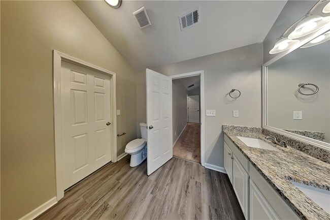 Building Photo - 255 Chapel Station Ln SE