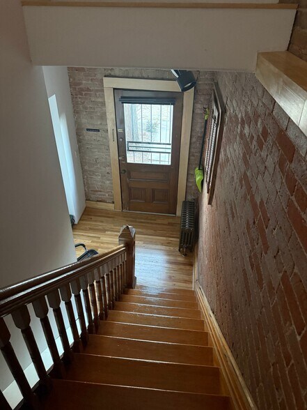 Building Photo - 500 N Washington St