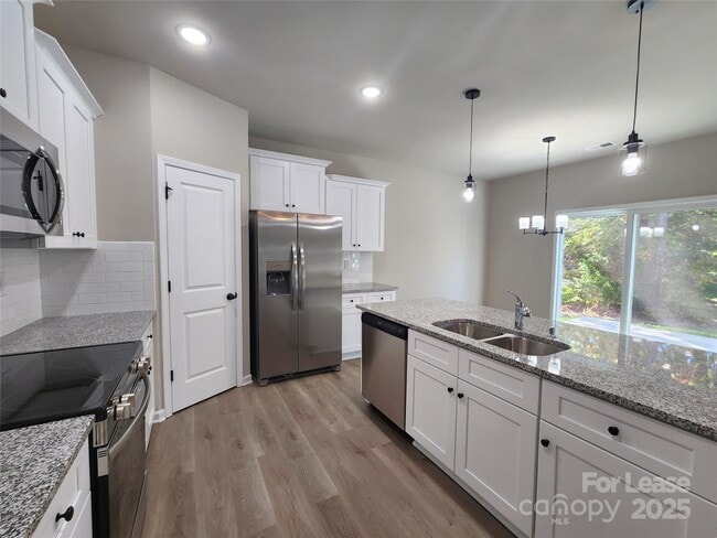 Building Photo - 12530 Susanna Dr