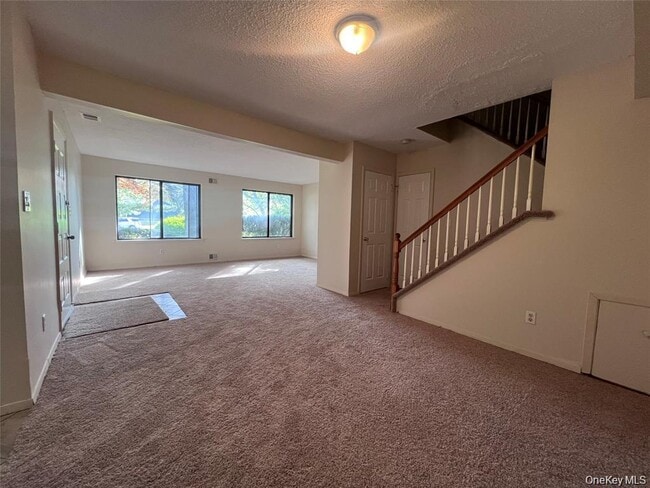 Building Photo - 200 Springmeadow Dr