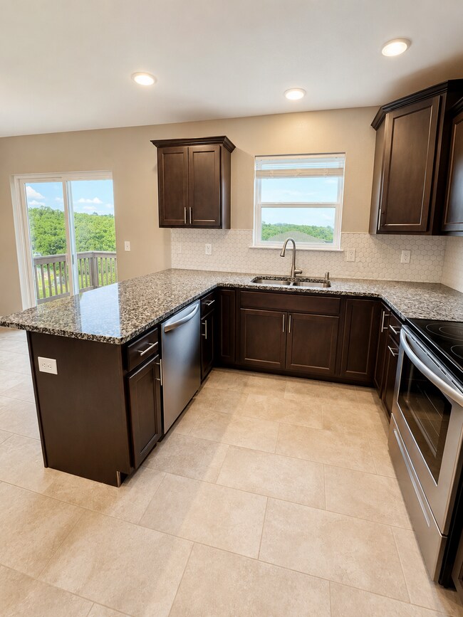 Building Photo - 187 Ridgeview Dr