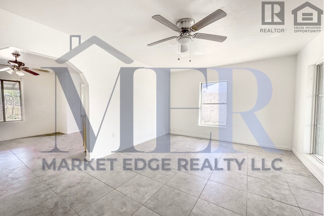 Building Photo - 2Bed/1Bath Home 24th St/Thomas Rd! $199 MOVE-IN SPECIAL! Ready for Immediate Move-In!