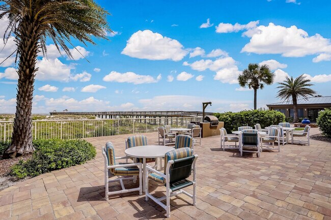 Building Photo - 3215 Jimmy Buffett Mem Hwy