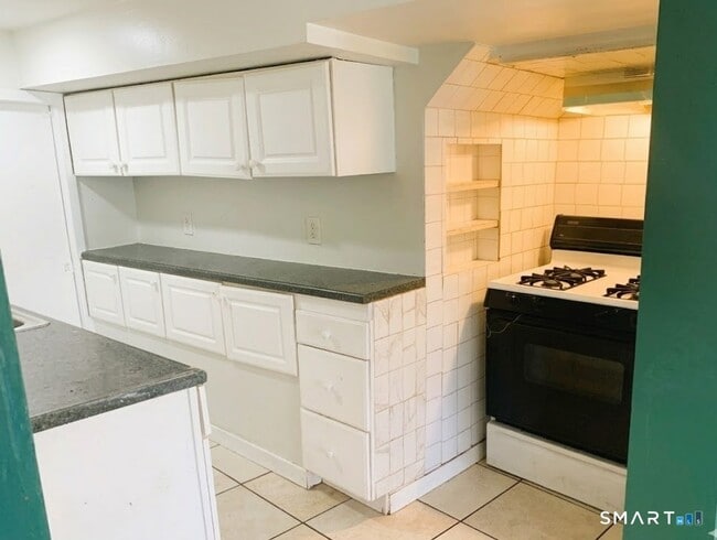 Building Photo - 15 Coral Dr