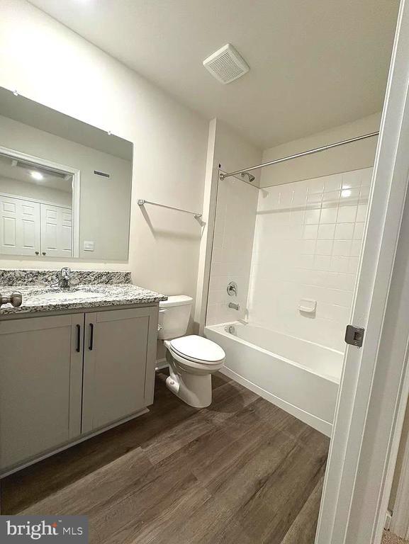 Building Photo - 155 Rae Ct