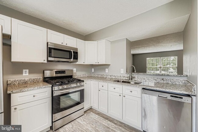 Building Photo - 2209 Bluegrass Heights Ct