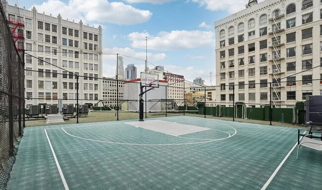 Building Photo - Located in the historic Eckardt Building i...
