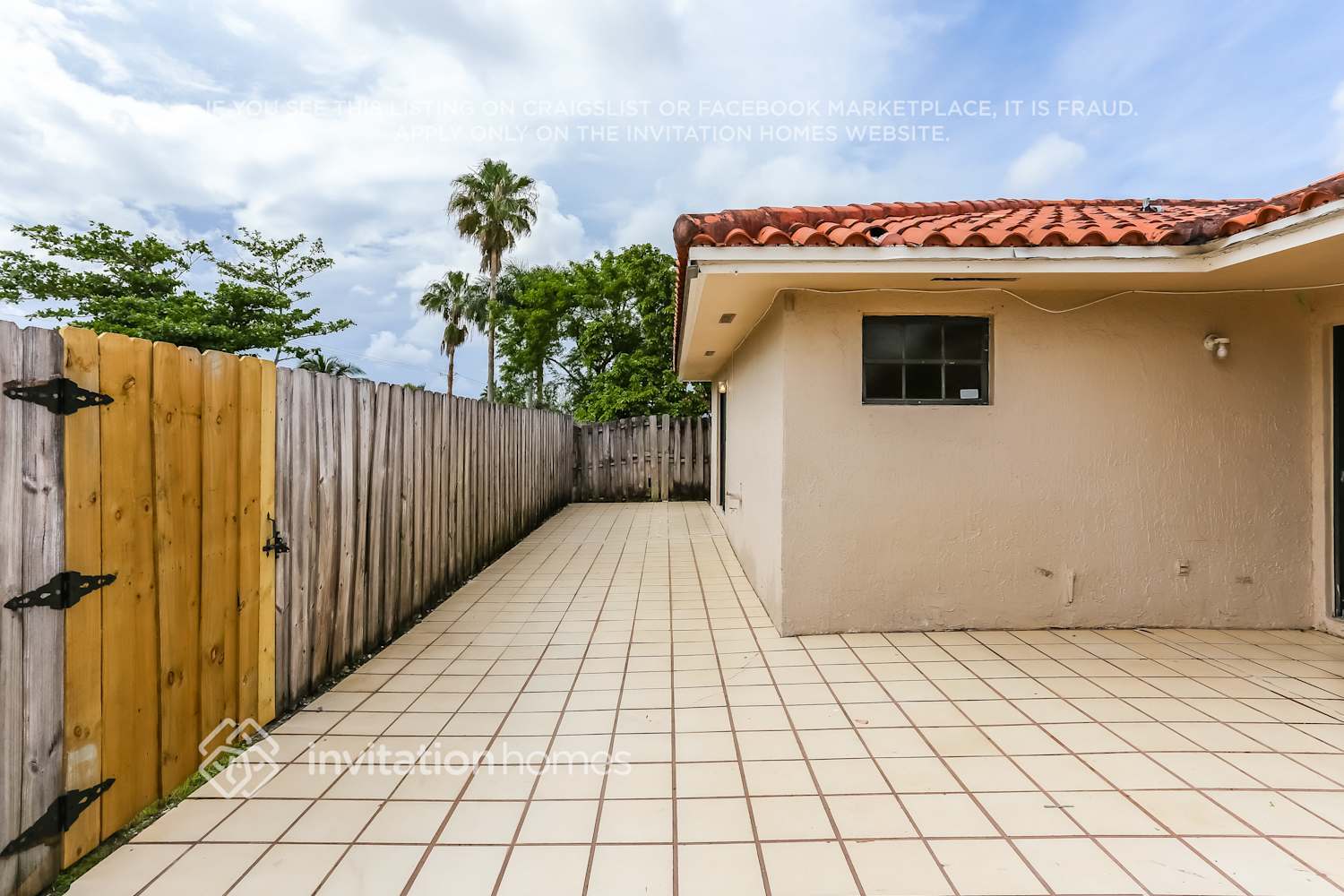 Building Photo - 5790 SW 156th Ct