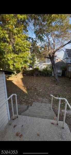 Building Photo - 681 E 28th St