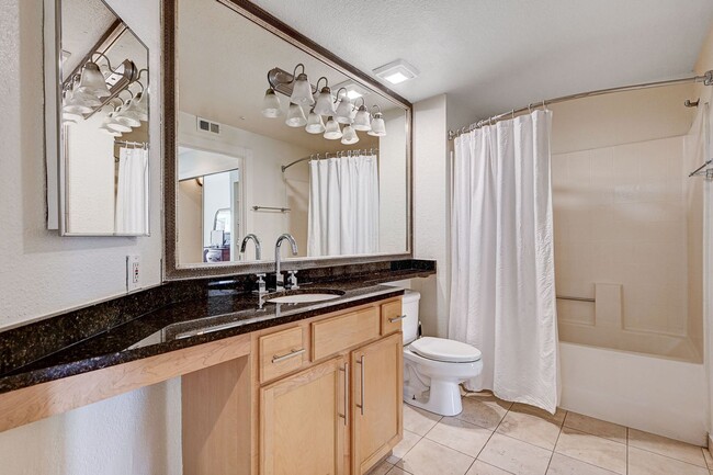 Building Photo - Luxurious Meridian Condo. Live 24/7 Guard ...