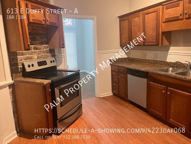 Building Photo - 613 E Duffy St