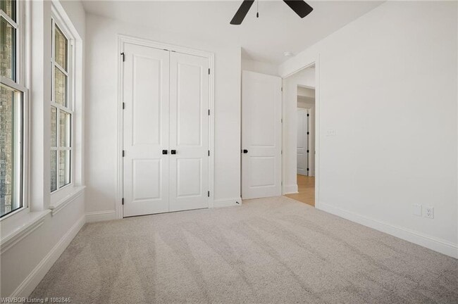 Building Photo - 7627 Woodbine Ln