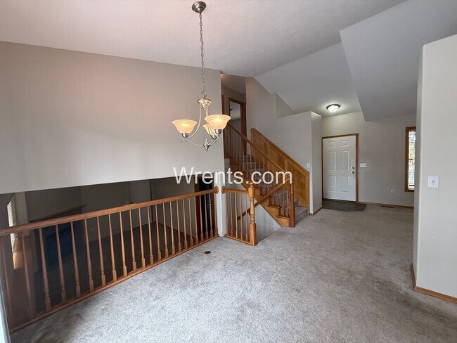 Building Photo - Beautiful 4 bed 3 bath Home!