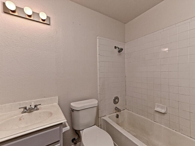 Building Photo - 14700 Menifee St