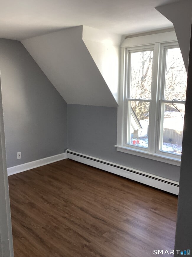 Building Photo - 68 Woodbridge St