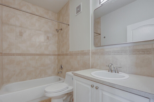 Building Photo - 11010 Legacy Dr