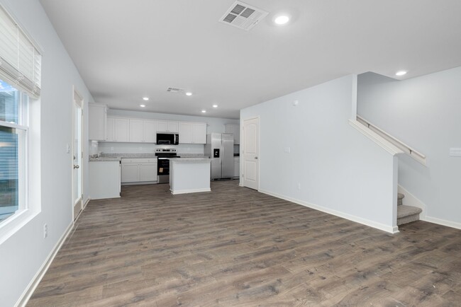 Building Photo - 4 bedroom, 2.5 bath built in 2025 by DR Horton in Byhalia