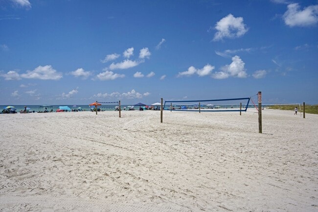 Building Photo - Furnished Chic Monthly Rental Home in Bradenton, FL VACA or Short Term