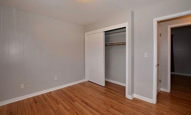 Building Photo - AVAILABLE AUGUST! Huge 4 bedroom/2 bath home with large fenced yard