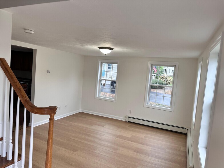 Building Photo - 146 Hayden Rowe St