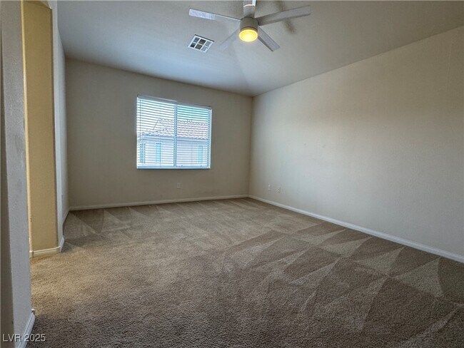 Building Photo - 8278 Apple Barn Ave