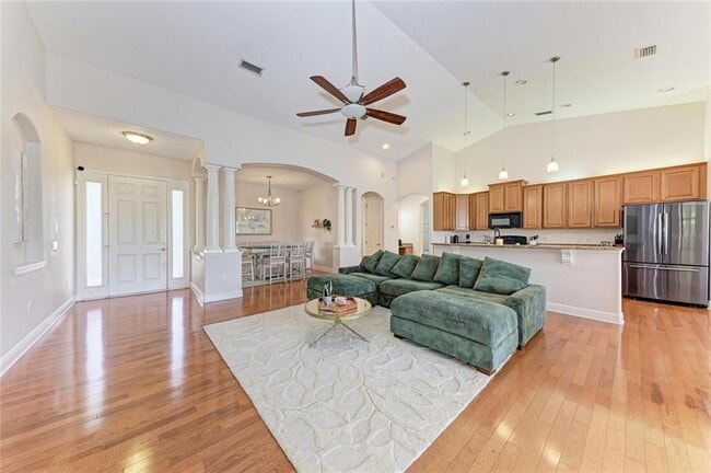 Building Photo - 14325 Sundial Pl