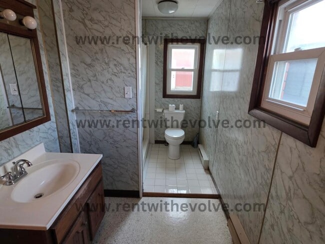 Building Photo - 1854 IN-28