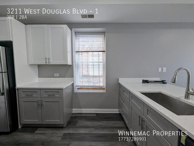 Building Photo - 3211 W Douglas Blvd