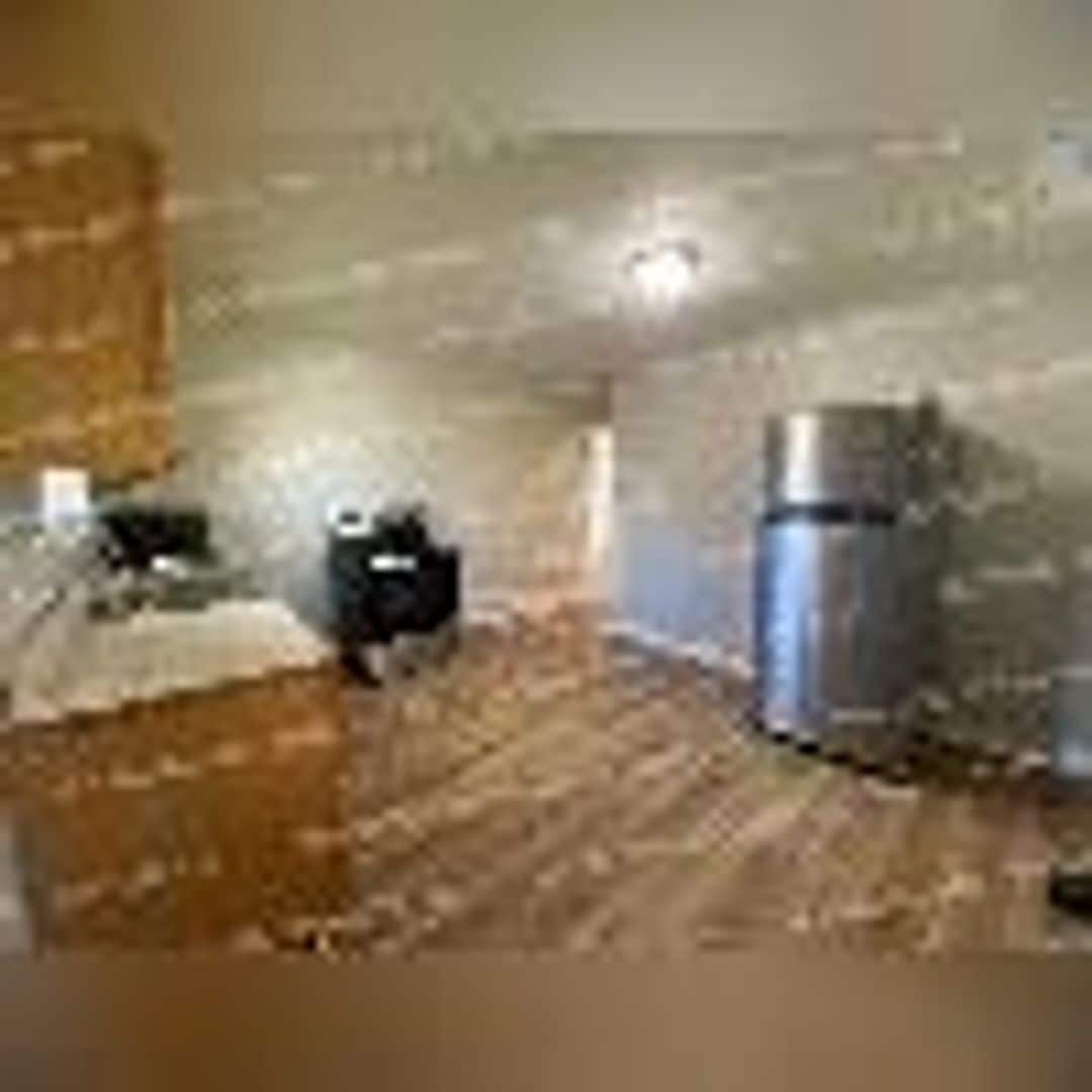 Building Photo - 1231 Helena Dr