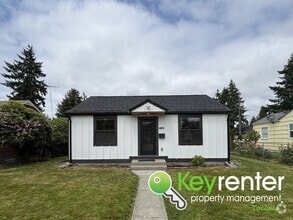 Building Photo - Freshly Remodeled Tacoma Gem with Smart Fe...