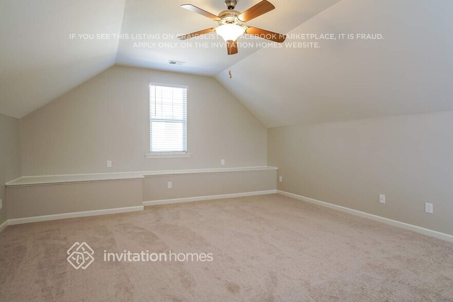 Building Photo - 1128 Shasta Daisy Dr