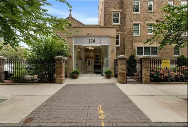 Building Photo - 126 Delaware Ave