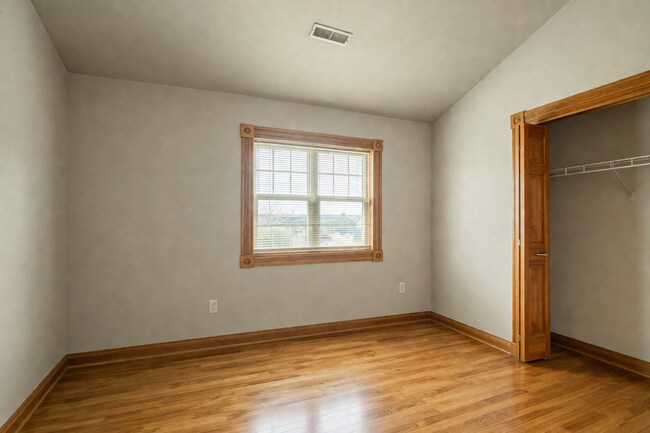 Building Photo - 501 N 20th St