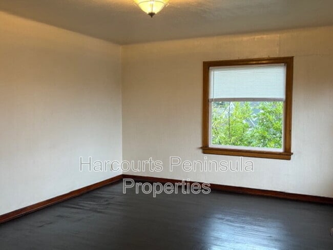 Building Photo - 949 Washington Ave