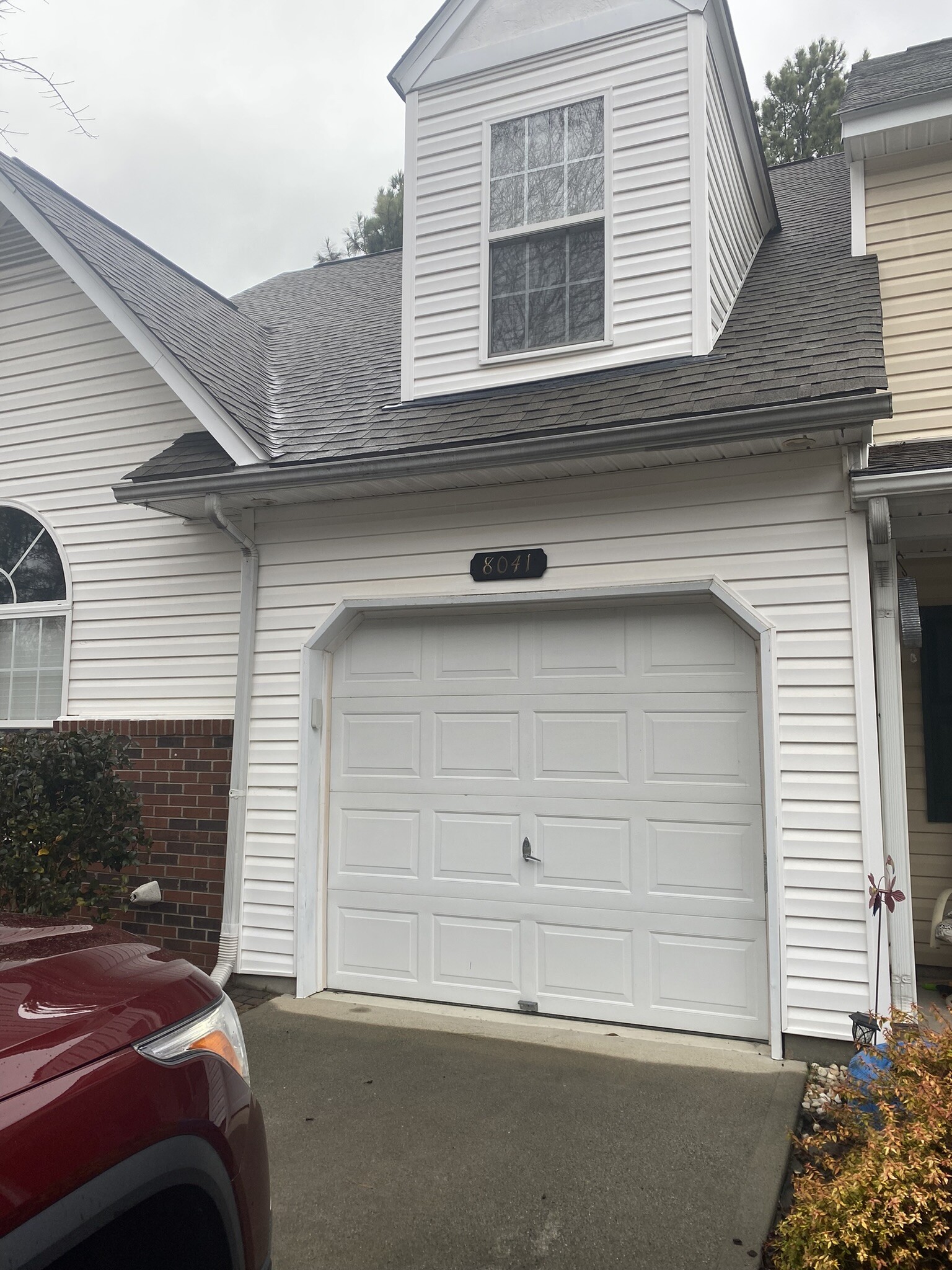 Building Photo - 8041 Christmas Ct