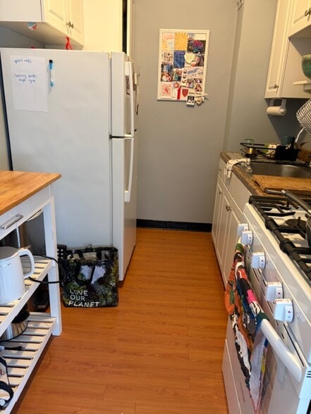 Kitchen - 1711 Massachusetts Ave NW