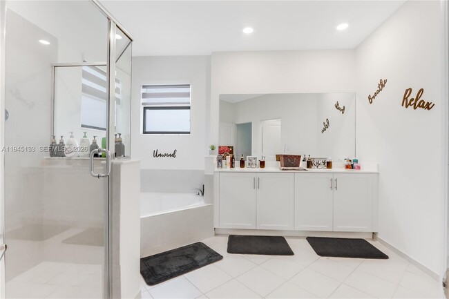 Building Photo - 28425 SW 133rd Path