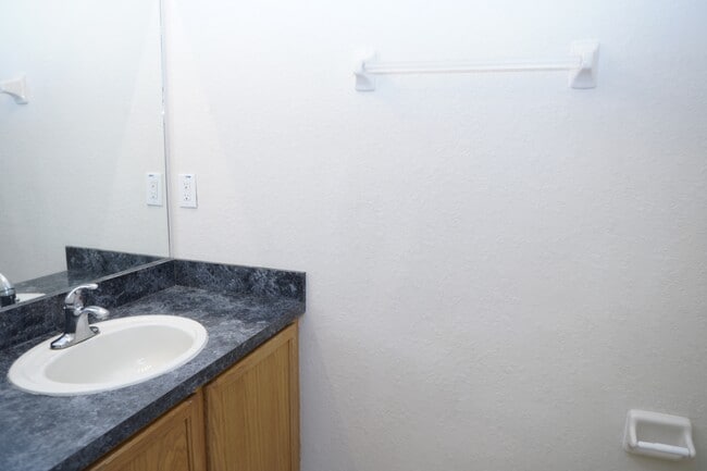 Building Photo - 3007 Langdon Ln N