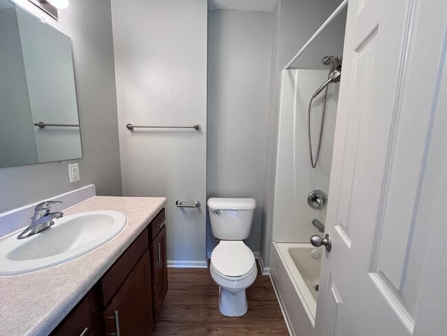 Building Photo - Updated 4-Bedroom Home!