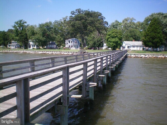 Building Photo - 6032 Melbourne Ave