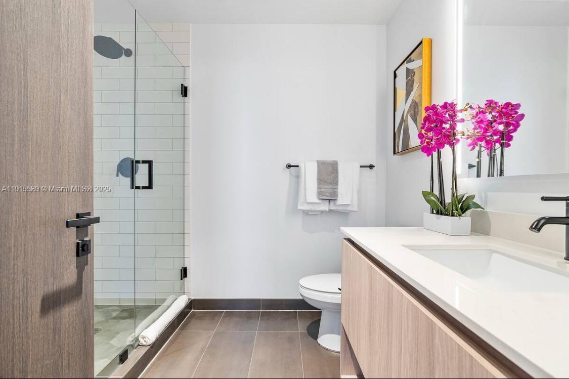 Building Photo - 398 NE 5th St