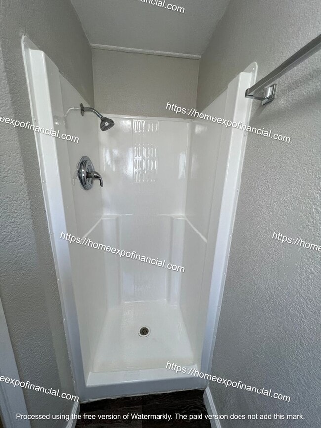 Building Photo - Nice Home For Rent