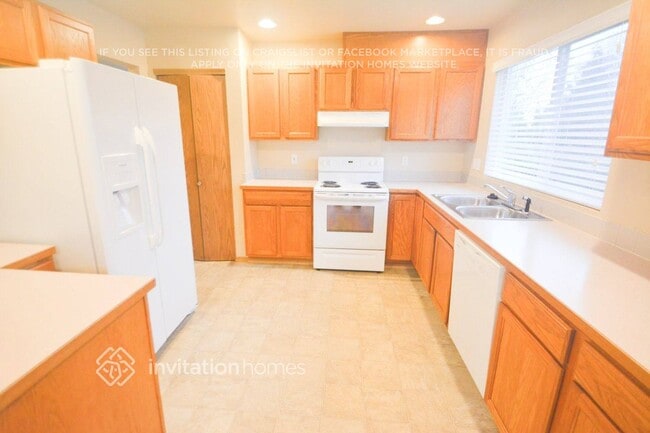 Building Photo - 126 Forest Ct