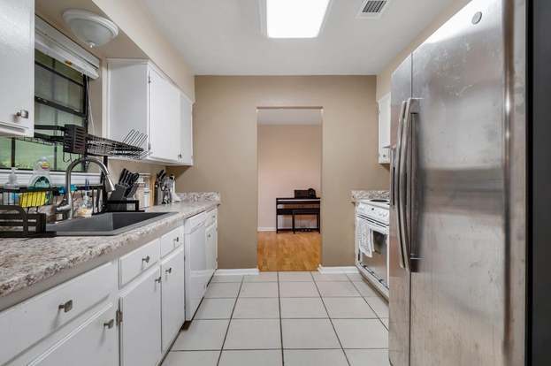Building Photo - 4321 Snoopy Ln