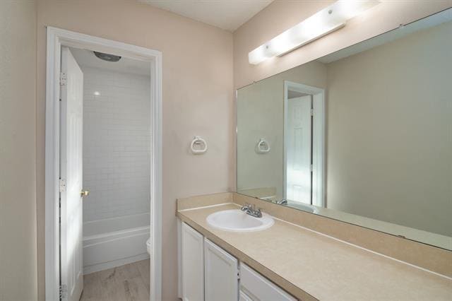 Building Photo - 6631 Parkview Ln