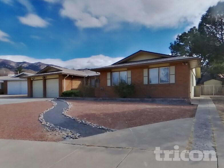 Building Photo - 1416 Nemesia Pl NE